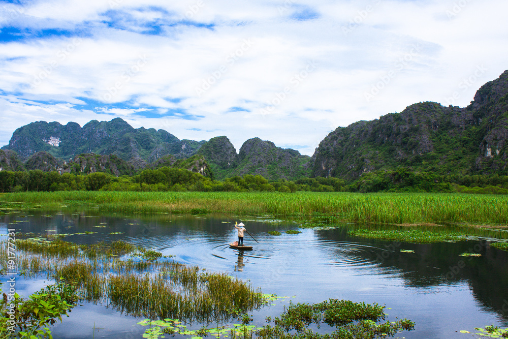 Van Long, Ninh Binh - Famous eco tourim in Vietnam. Van Long, Ninh Binh - Famous eco tourim in Vietnam.