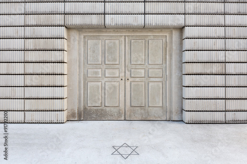 Jewish memorial sculpture in Vienna