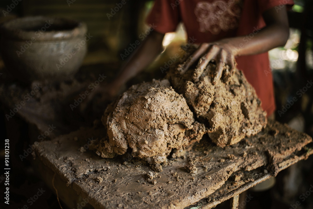 earthenware artistic.. Forming and moldingto earthenware artistic.. Forming and moldingto