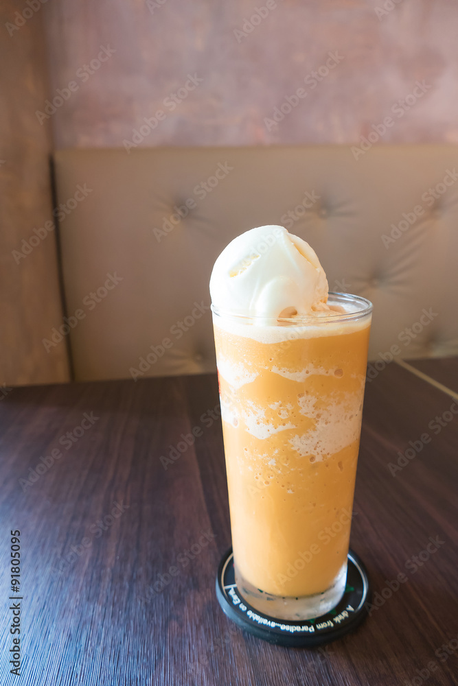 ice milk tea with ice-cream ice milk tea with ice-cream