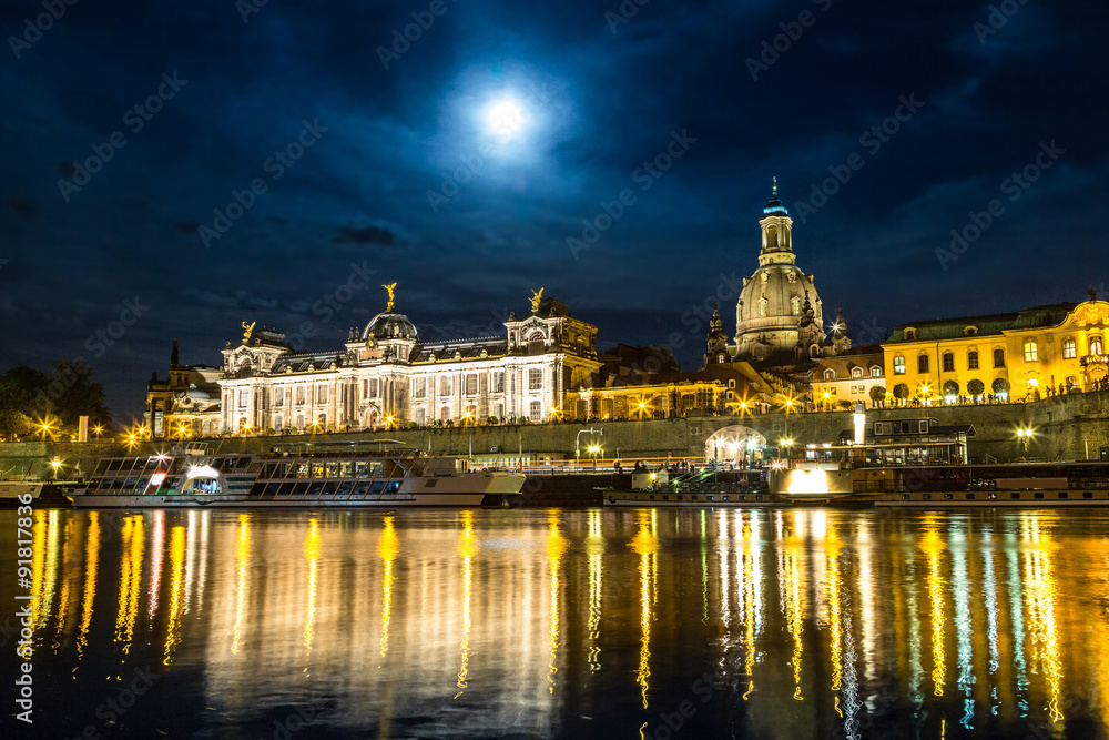 \Dresden in night