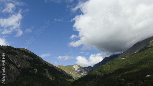 Wallpaper Mural 4K hd Time-Lapse Clouds Over alps, Italy Torontodigital.ca