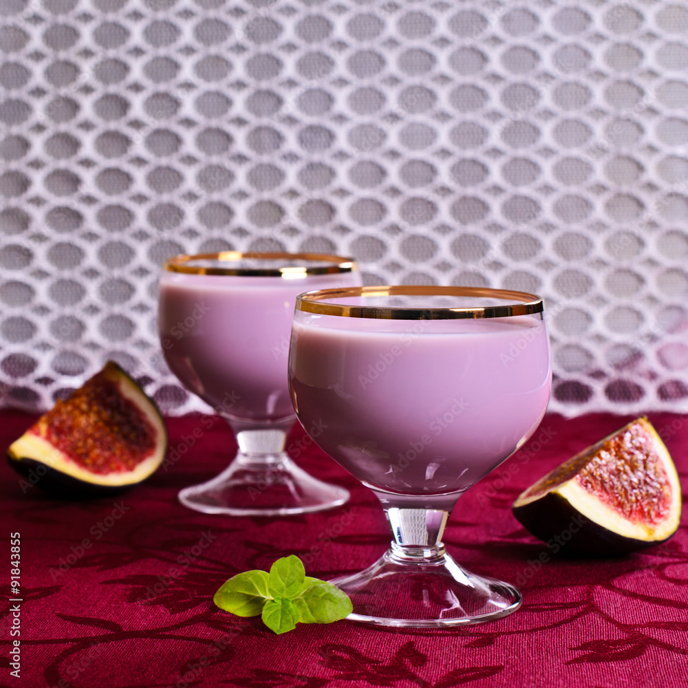 Cocktai violet colorl Cocktai violet colorl