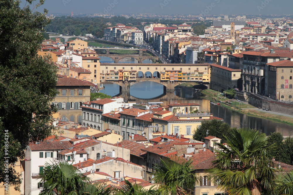 Ponte Vecchio et le quartier Oltrarno à Florence