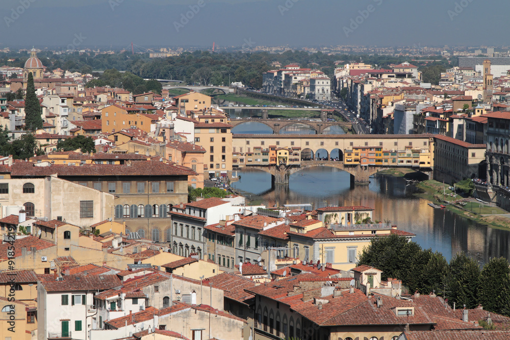 Florence, Arno et Ponte Vecchio vue de la colline