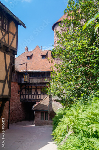 Cour du château du Haut-Kœnigsbourg