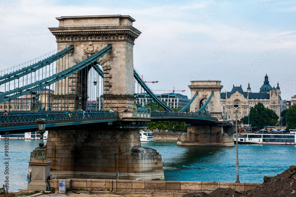Obraz premium Széchenyi Chain Bridge in Budapest