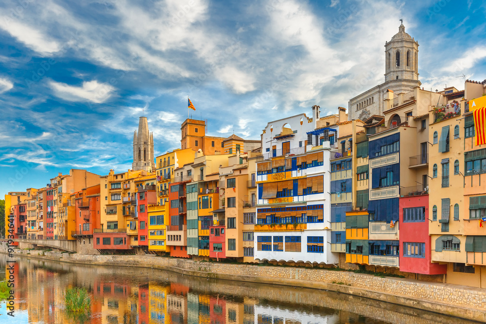 Fototapeta premium Colorful houses in Girona, Catalonia, Spain