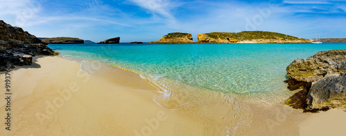Fotografía The Blue Lagoon on Comino Island, Malta Gozo
