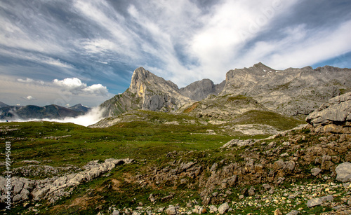 Paisaje de los Picos de Europa en Cantabria (Fuente Dé)