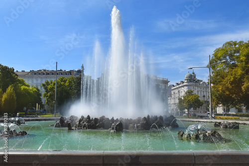 fountain, Schwarzenberg square, Vienna