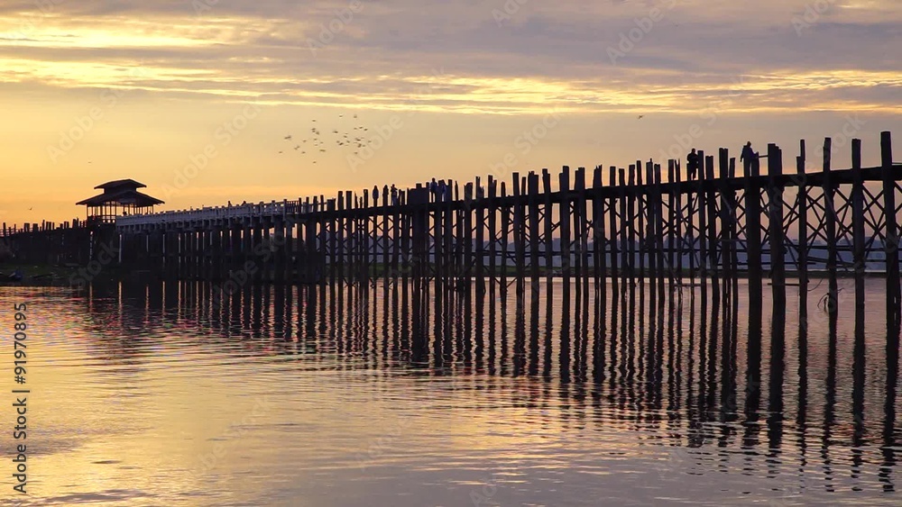 Ubein Bridge at sunrise, Mandalay, Myanmar Ubein Bridge at sunrise, Mandalay, Myanmar