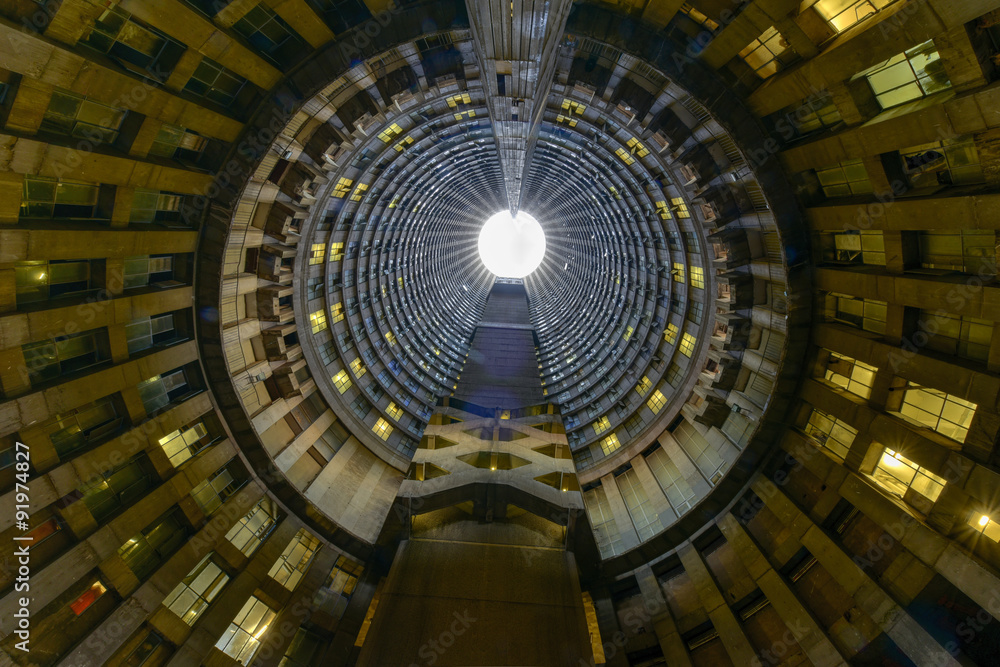 Obraz premium Ponte Tower - Hillbrow, Johannesburg, RPA