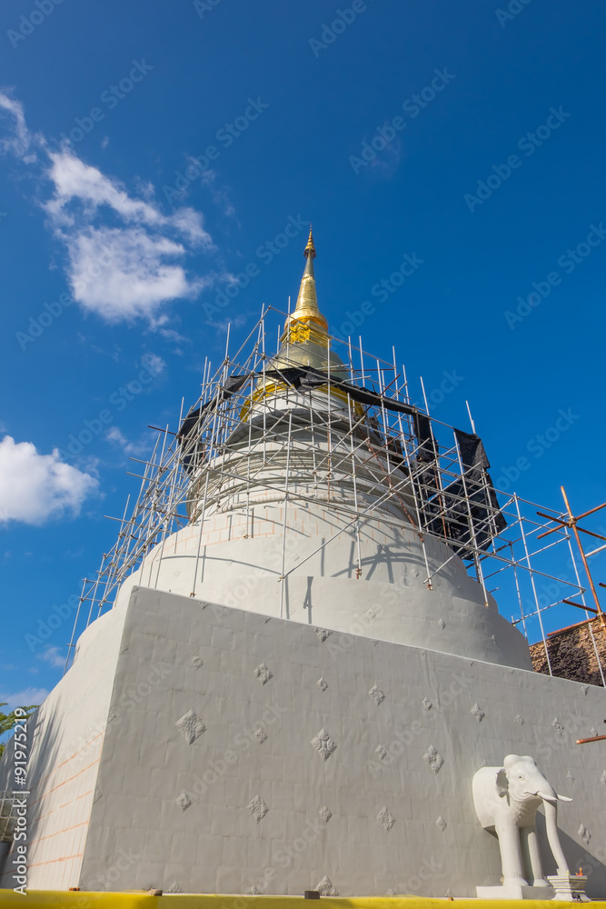 Repairing the pagoda at Wat Phra Sing in Chiang Mai, Thailand