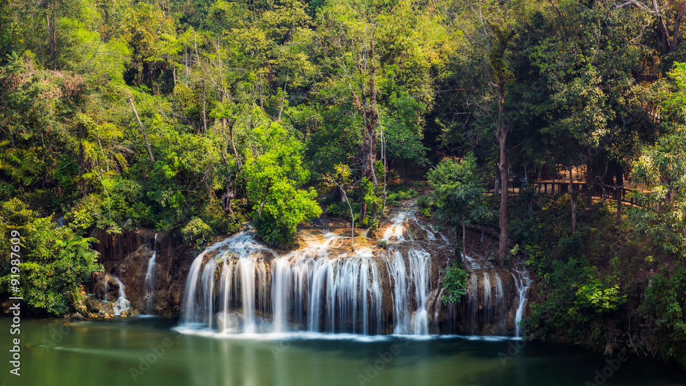 Fototapeta premium Sai Yok waterfall