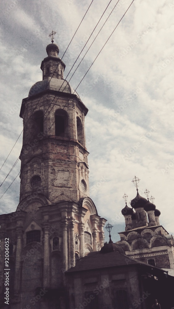 Церковь с колокольней Церковь с колокольней