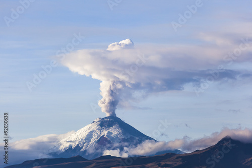 Slika na platnu Cotopaxi volcano eruption