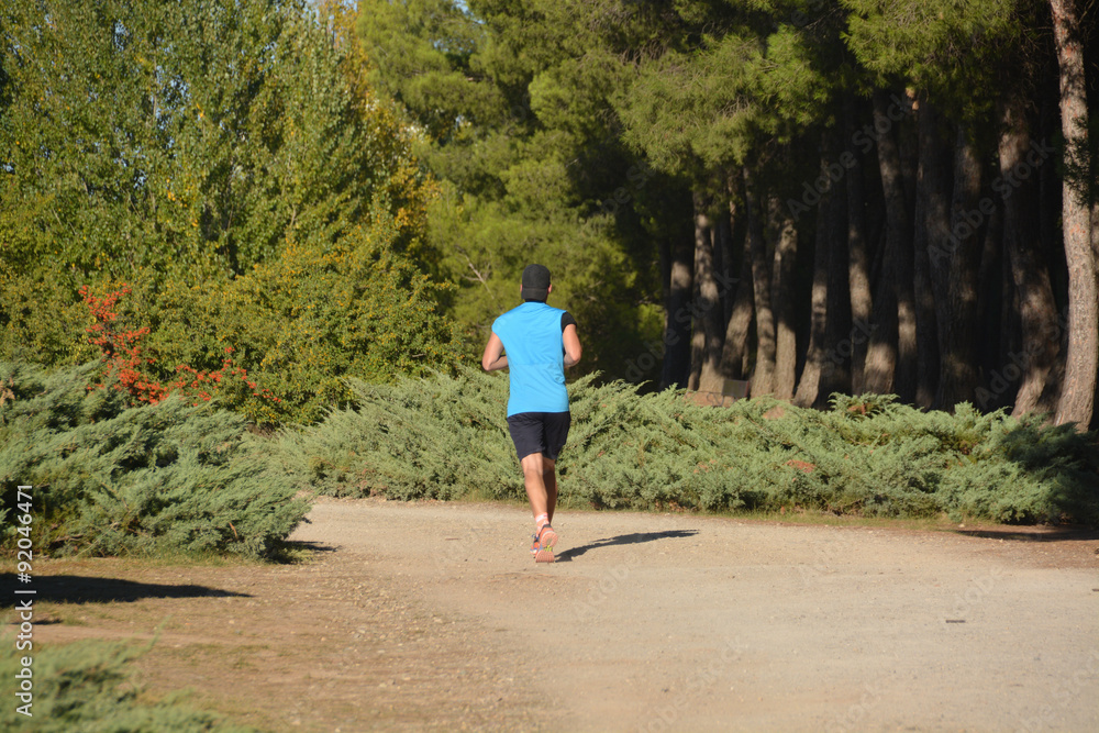 corriendo por el campo corriendo por el campo