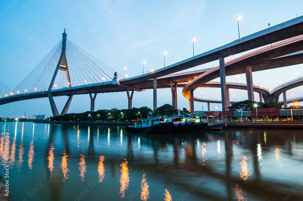 Fototapeta premium Bhumibol bridge at evening, Bangkok Thailand