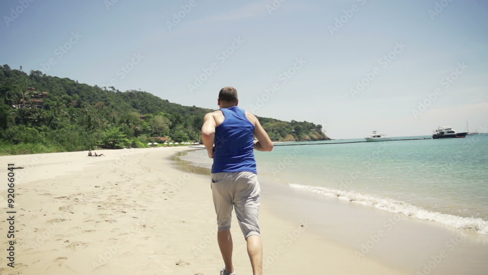 Young man running on the beach, super slow motion, shot at 240fps
Young man running on the beach, super slow motion, shot at 240fps