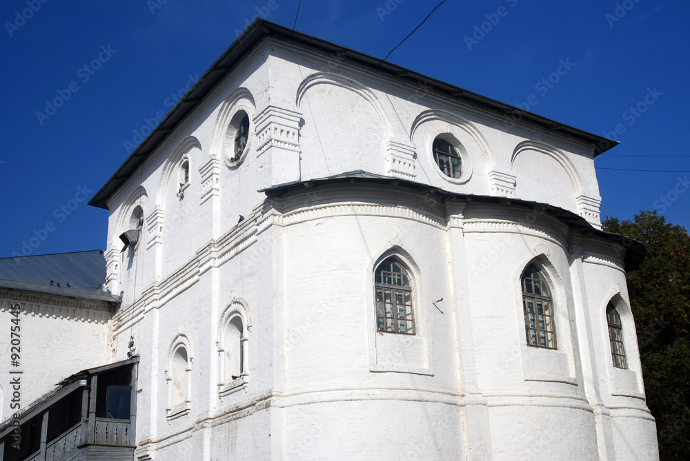 Fototapeta premium Holy Transfiguration monastery in Yaroslavl, Russia. UNESCO World Heritage Site.