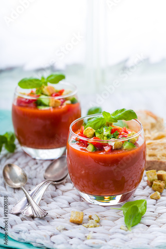 Quadro su tela Frische Gazpacho mit Croutons