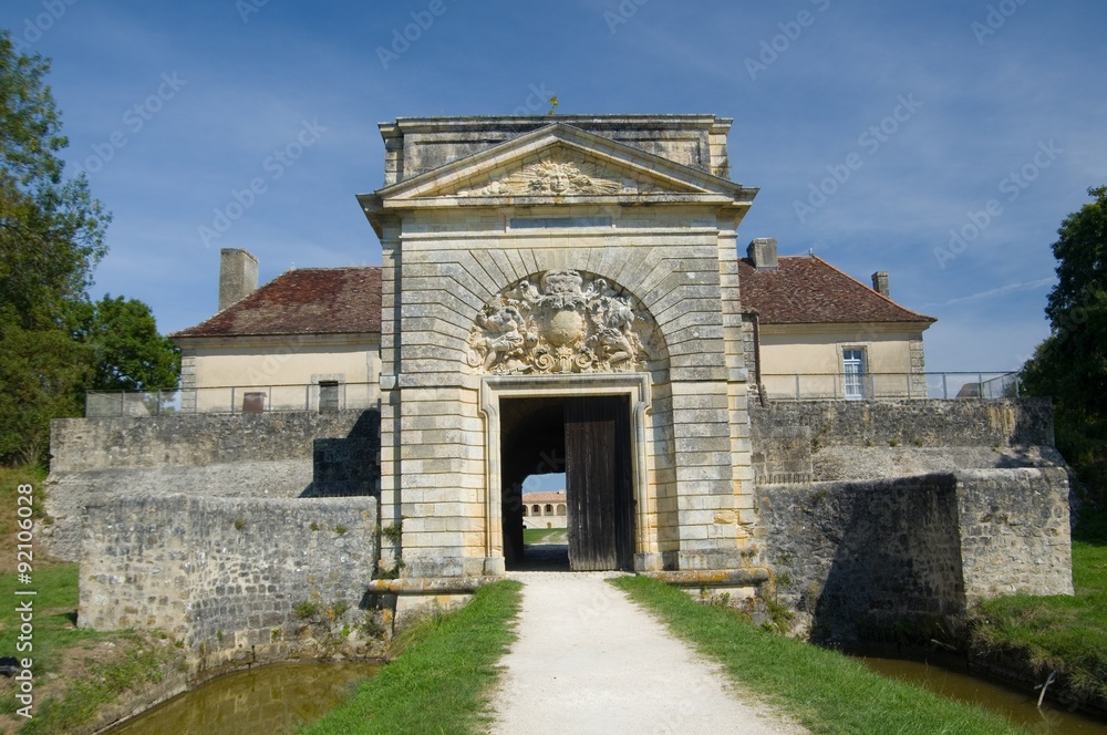 Obraz premium FORT MEDOC, FRANCE - SEPTEMBER 9, 2015: Fort Medoc (built by Vauban), Gironde, Aquitane, France on September 9, 2015