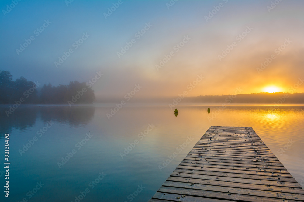 Herbstlicher Sonnenaufgang am Schwarzer See, Mecklenburgische Seenplatte