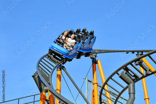 Achterbahnwagen auf einer Achterbahn