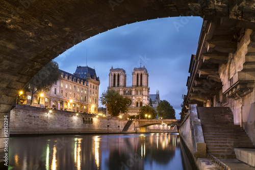 Notre Dame de Paris et Quais de Seine