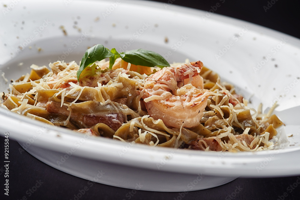 Italian pasta with mushroms and shrimp