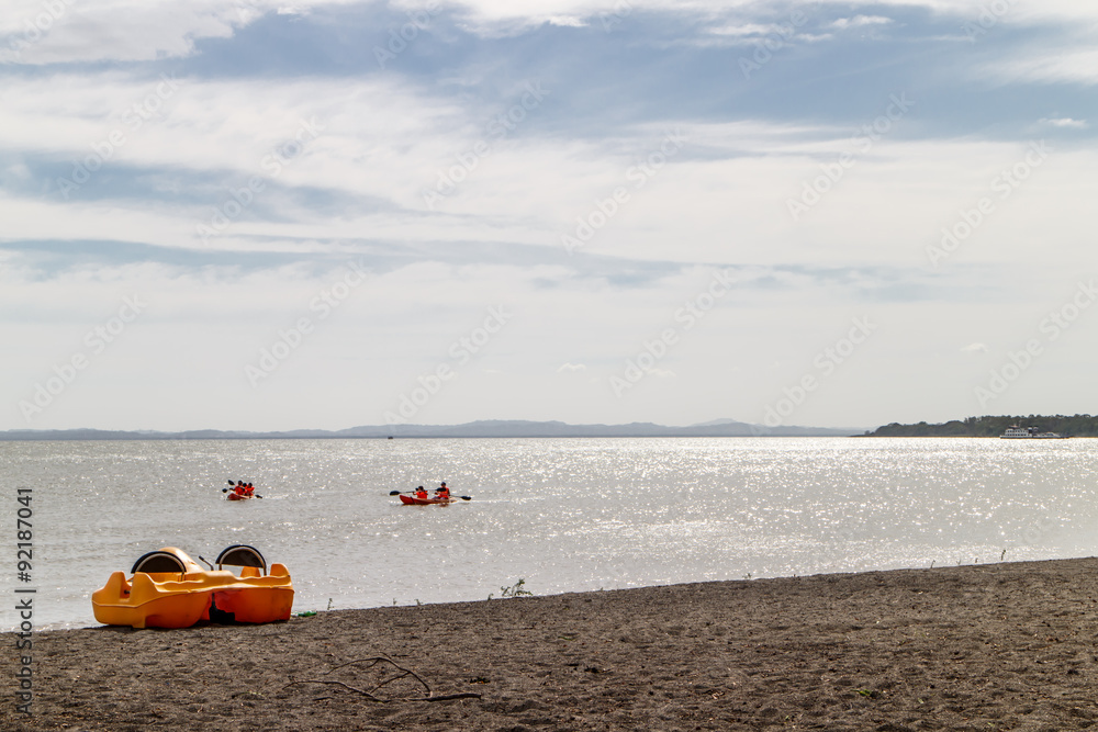 Fototapeta premium kayak in nicaragua lake, view from ometepe island