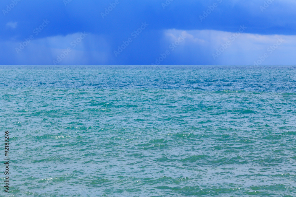 Obraz premium Clouds over the sea