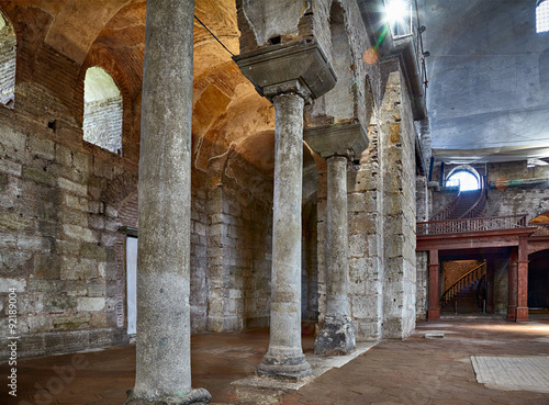 The gallery of columns in the interior of Hagia Irene (Saint Ire photo