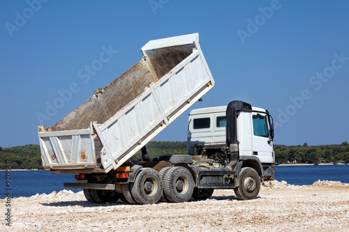 фотографія Tipper truck