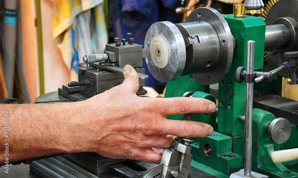 Obraz premium Industrial grinding machine