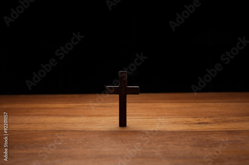 Cross over wood table