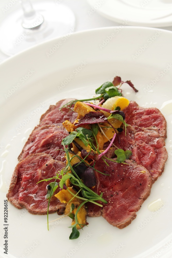 beef carpaccio plated appetizer starter