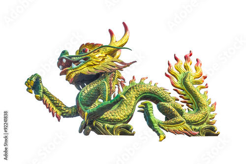 Dragon statue on the Chinese temple roof © sirayot111