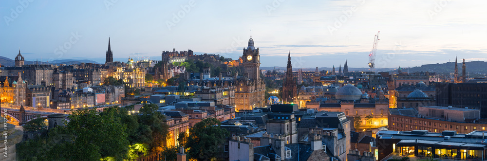 Obraz premium Edinburgh city from Calton Hill, Scotland, uk,