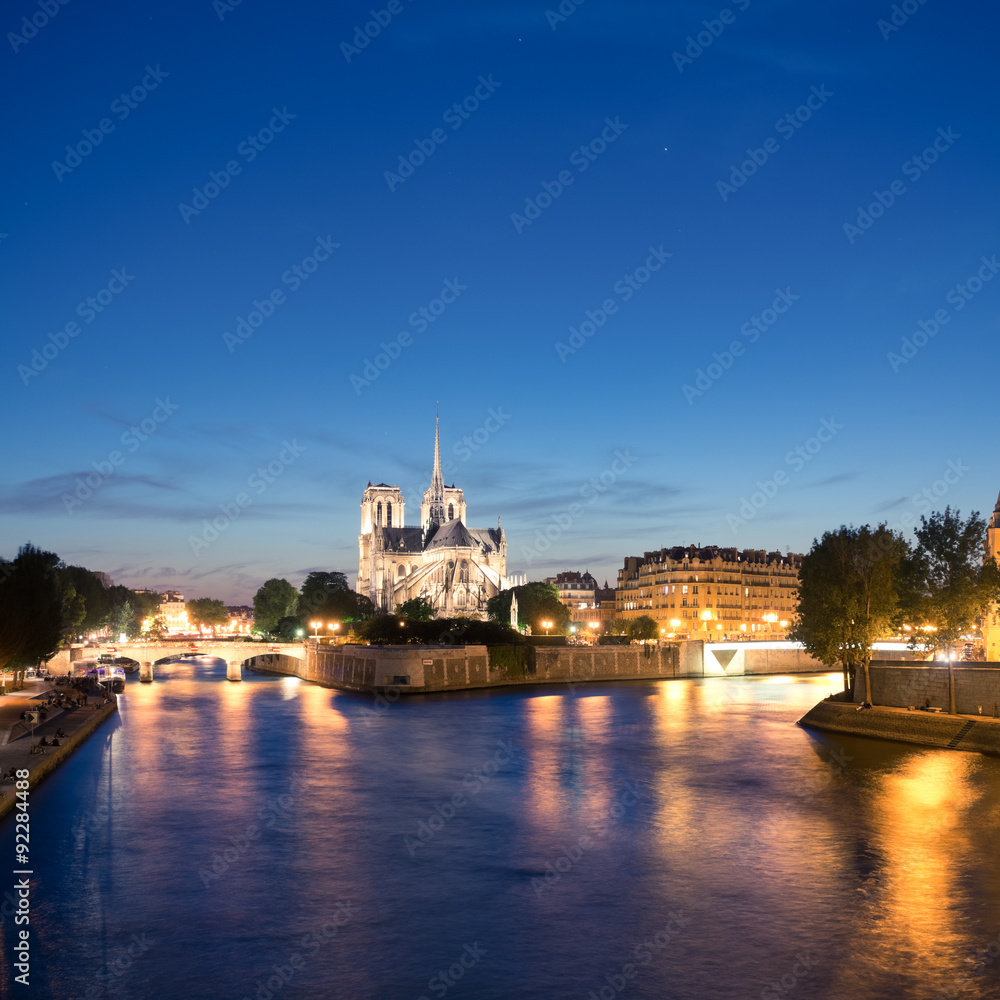 Notre Dame de Paris Cathedral at night.