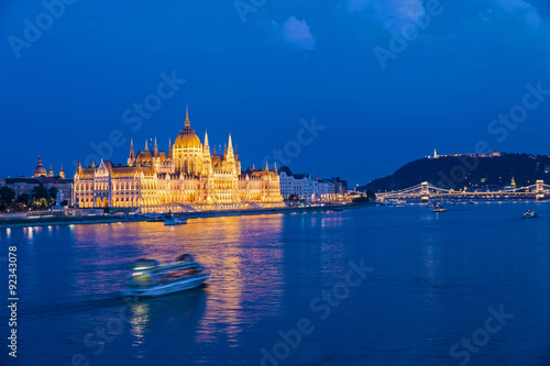 Evening view over river to Parliament house and Chain bridge, Budapest, Hungary, Europe
