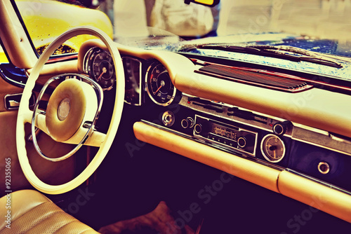Obraz na płótnie Fragment retro car dashboard. vintage style w salonie