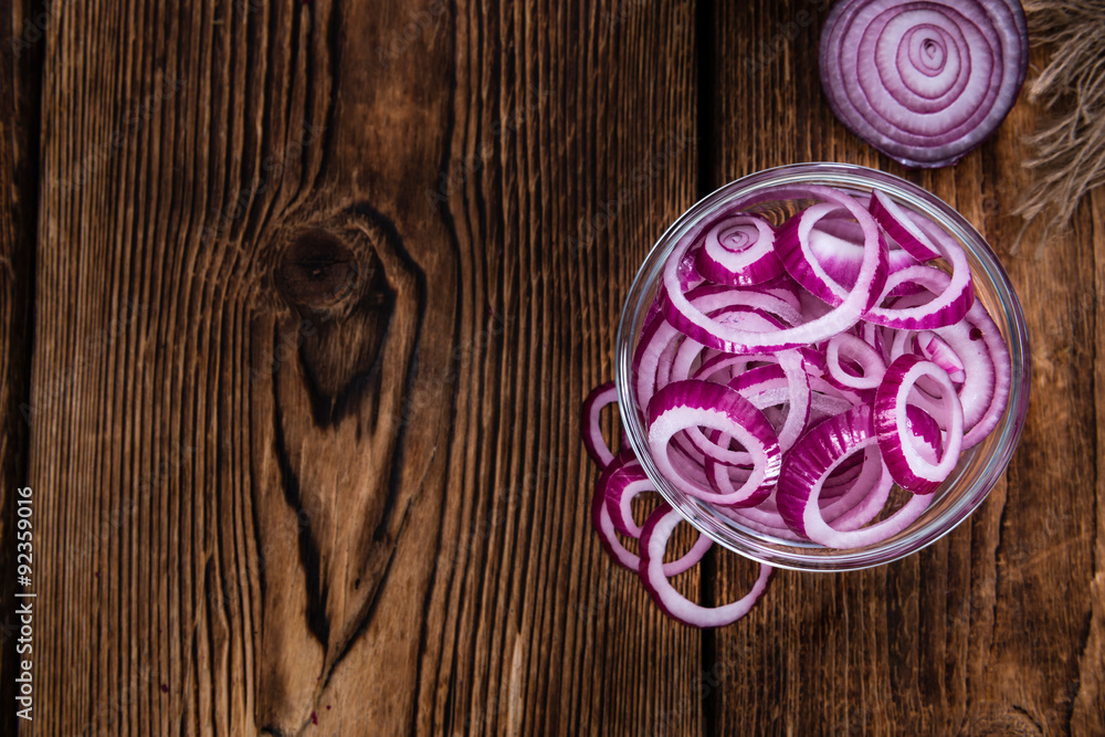 Small bowl with Red Onion rings Small bowl with Red Onion rings