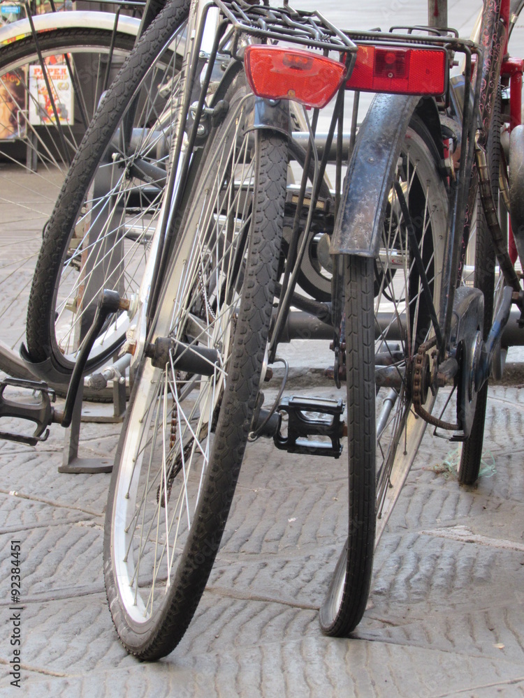 Fototapeta premium Innamorati - ruote