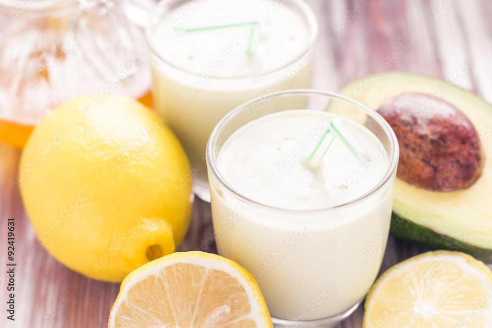 Yoghurt cocktail avocado lemon honey Yoghurt cocktail avocado lemon honey
