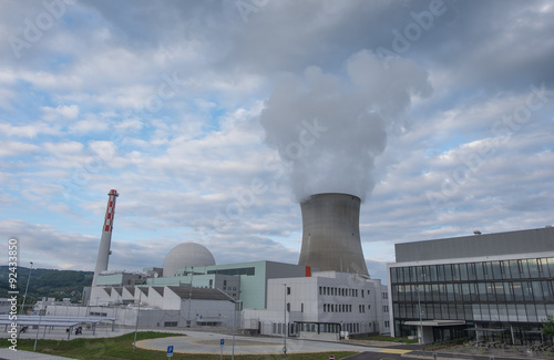 Obraz na płótnie AKW Gebäude w salonie
