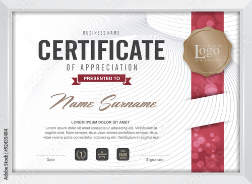 certificate template with clean and modern pattern,
Luxury golden,Qualification certificate blank template with elegant,Vector illustration 