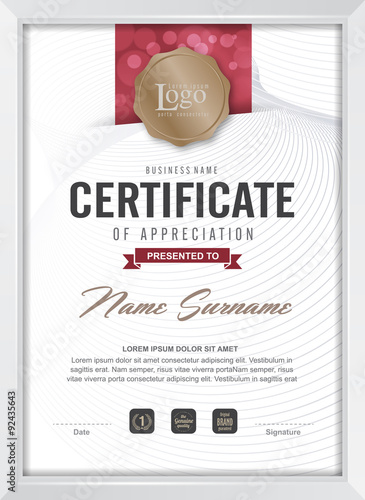 certificate template with clean and modern pattern,
Luxury golden,Qualification certificate blank template with elegant,Vector illustration 