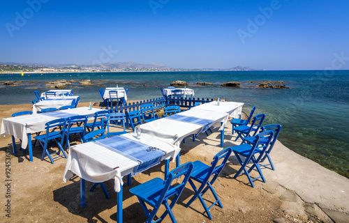 Greek restaurant on the sea coast © Piotr Wawrzyniuk